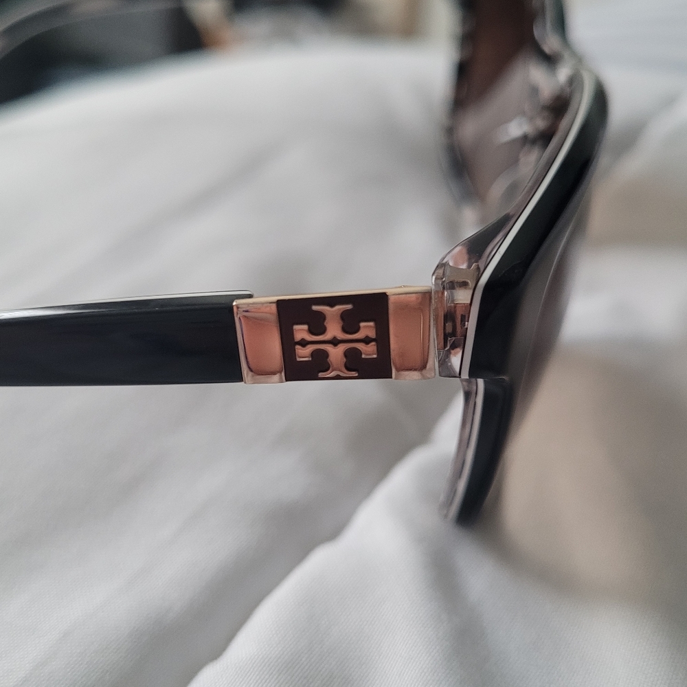 Tory Burch sunglasses - Picture 6 of 7